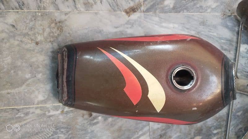 125cc Fuel tank Good condition 1