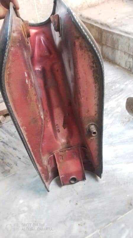 125cc Fuel tank Good condition 4