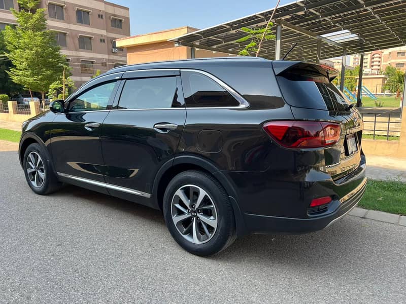 KIA Sorento 2022 9