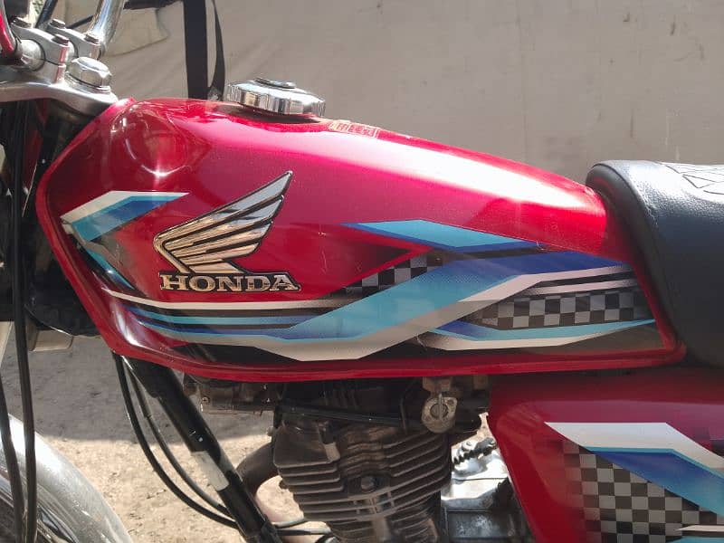 Honda 125 2024 Urgent sale Excelled Condition hai 03243481930 9