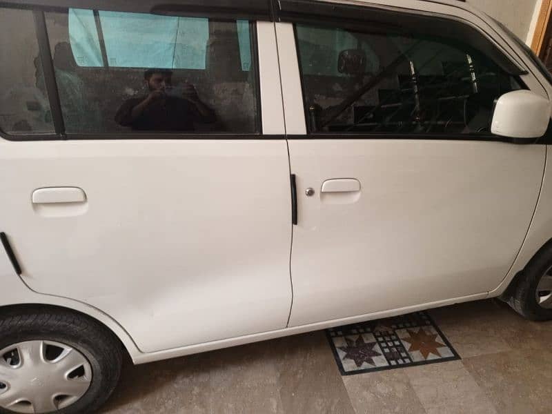 Suzuki Wagon R 2018 4