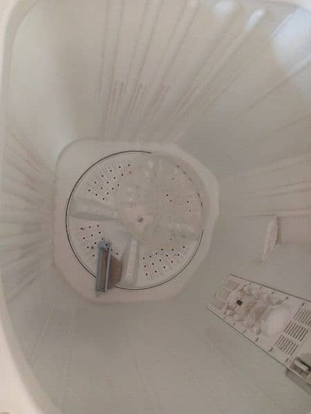 Haier Washing & Dryer Machine 2