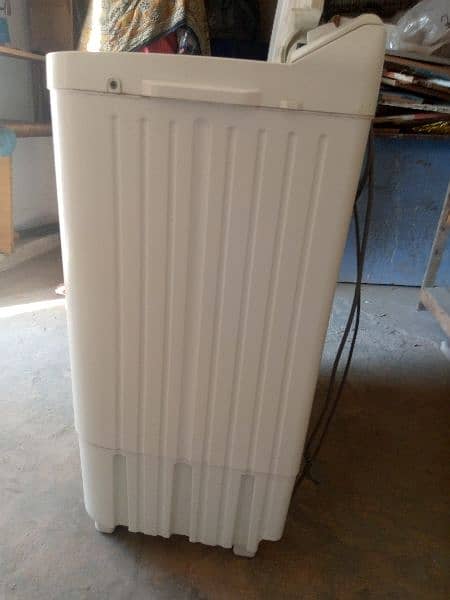 Haier Washing & Dryer Machine 5