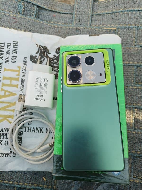 infinix note 40 original charger & box no open no repair. 10