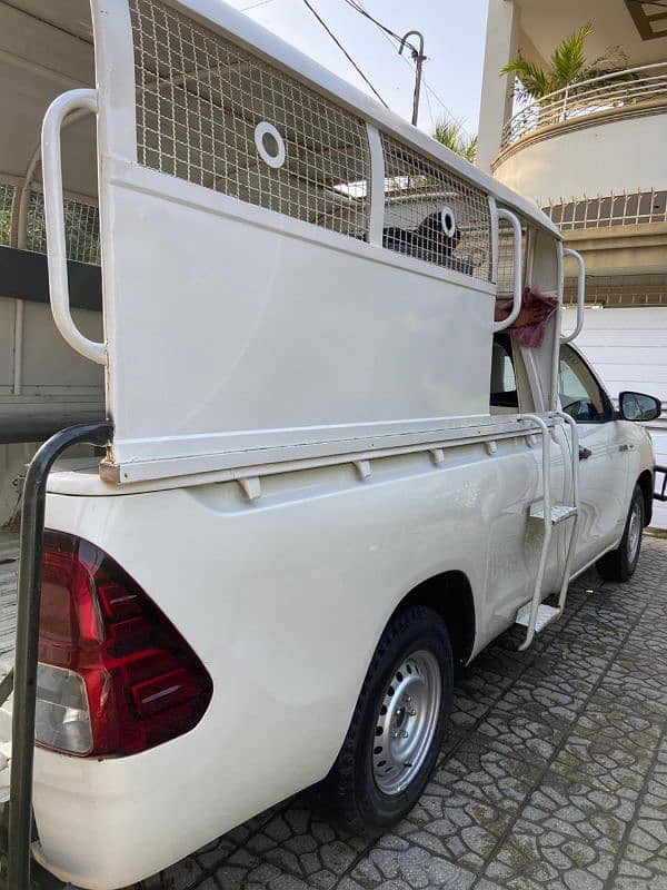 Toyota Hilux 4x2 single Cab Decklees 4