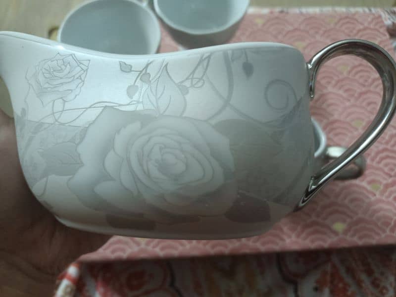 75 piece porcelain crockery set 7