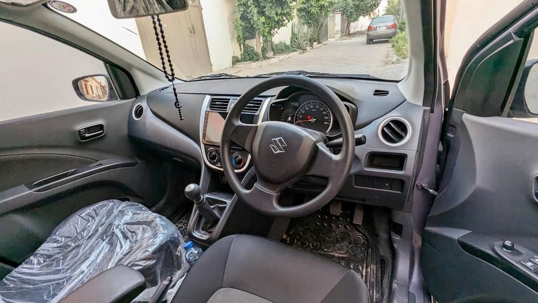 Suzuki Cultus VxL 2024  like brand New Condition 4