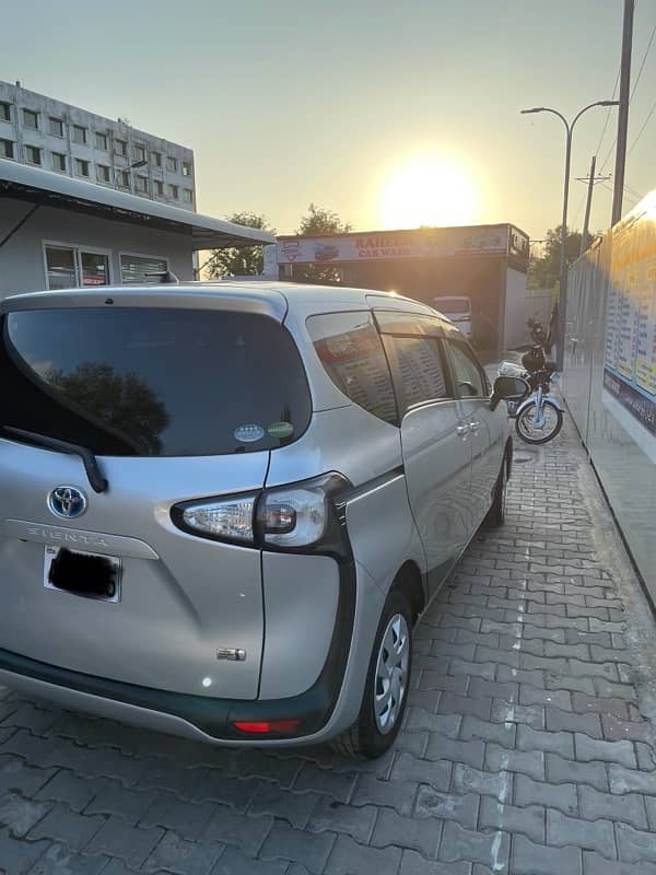 Toyota Sienta 2018 2