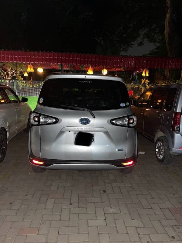 Toyota Sienta 2018 4