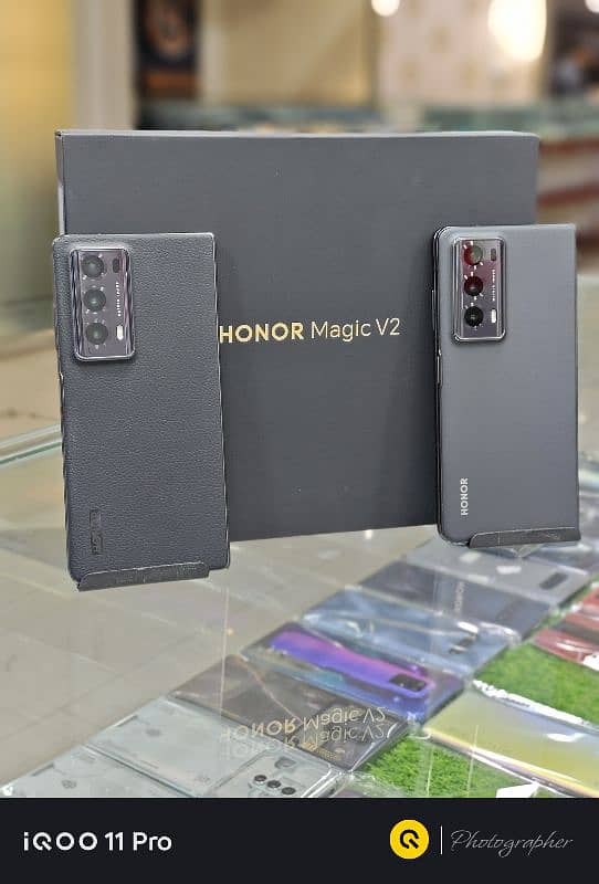 Honor Magic V2 4