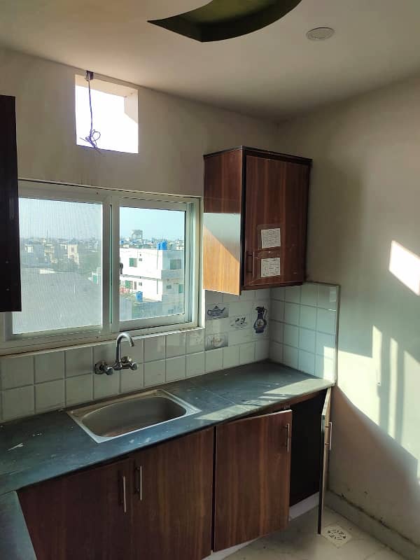 beautiful flat in Gul-e-damin 10