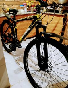 aluminum frame full size 26 inch new 5 month used call no 03149505437