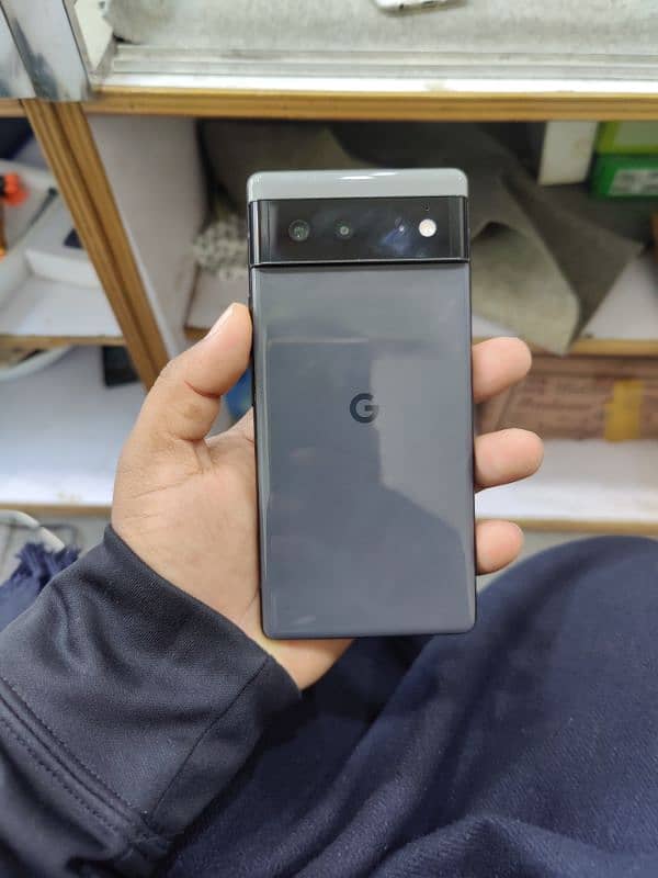 Google Pixel 6 4