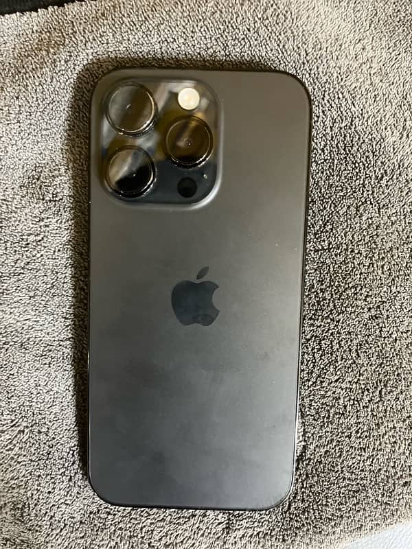 iphone 14 pro LLA 3