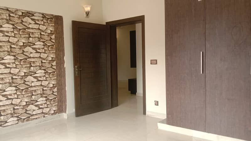 10 Marla Upper Portion For Rent in Bahria Town Lahore 9