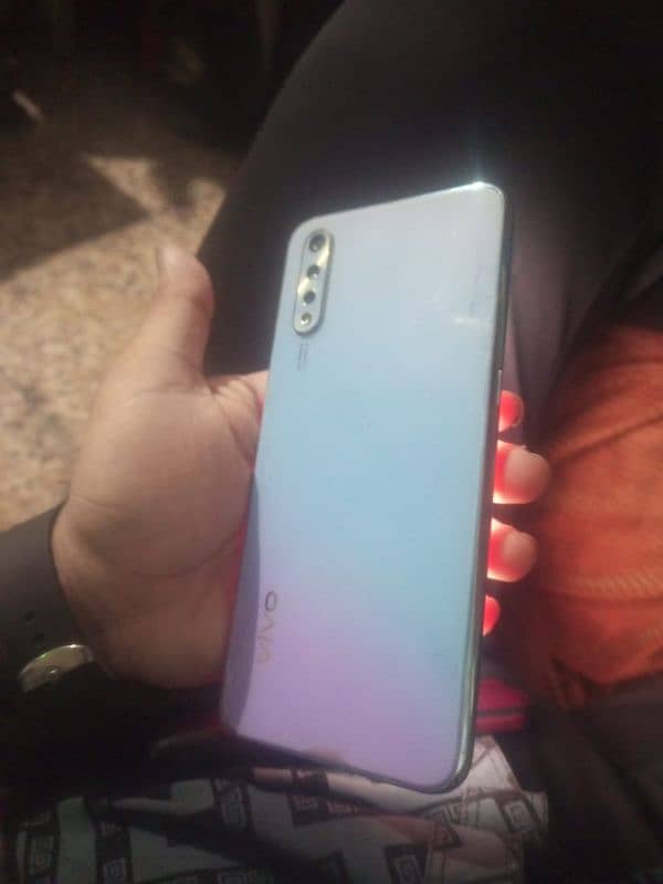 Vivo s1  8/256 2