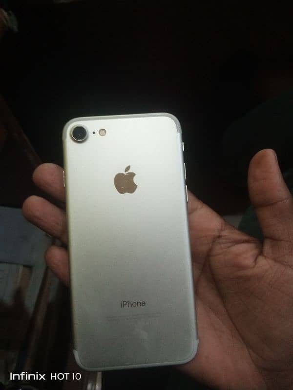 iPhone 7 pta approved 128GB 1