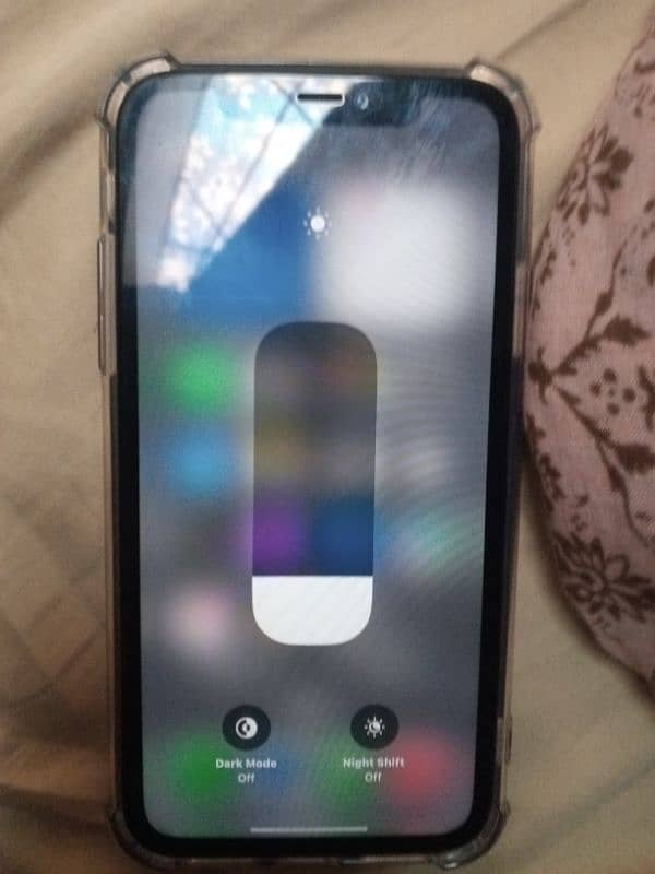 iphone 11 64 gb URGENT SALE 1