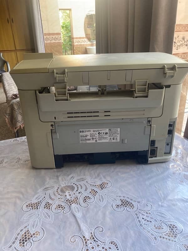 hp LaserJet M1120n 3