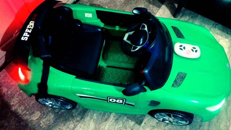 kids BMW car 10/10 condition like new with remotecontrol or swing mode 9