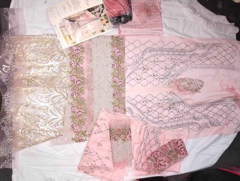 Embroidery lawn suit original brand quas e qaza 1