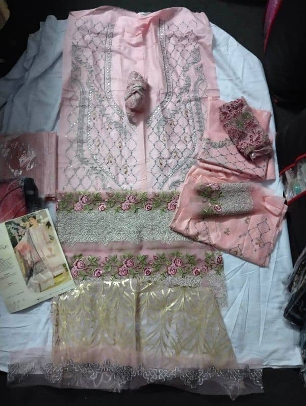 Embroidery lawn suit original brand quas e qaza 2