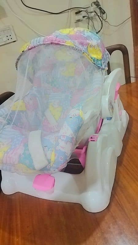 baby carry cot 2