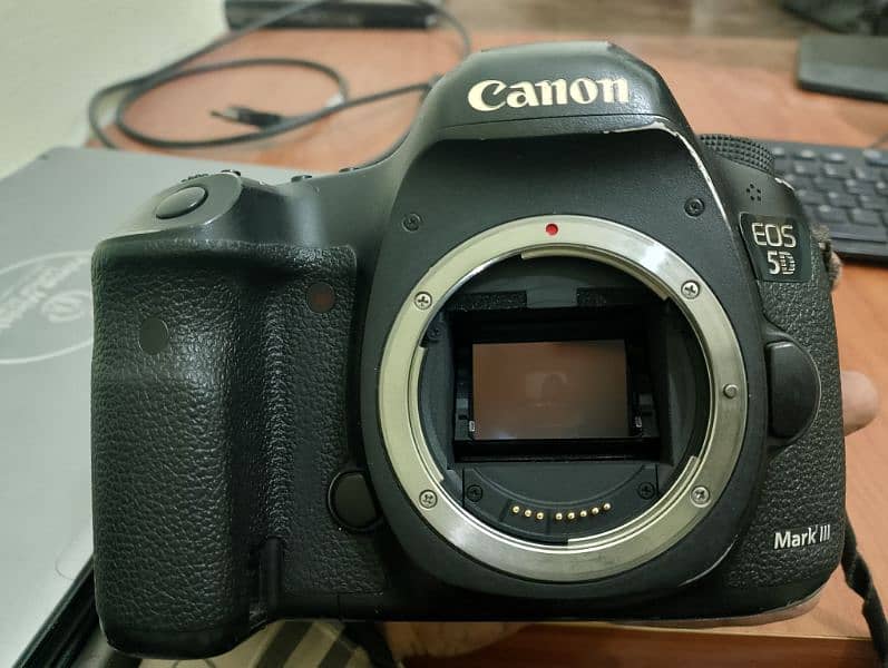 canon 5d mark 3 0