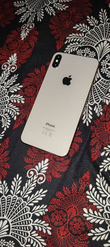 Iphone xsmax 256 with box 2