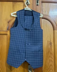 boy's 2 piece suit (8-10 years old)