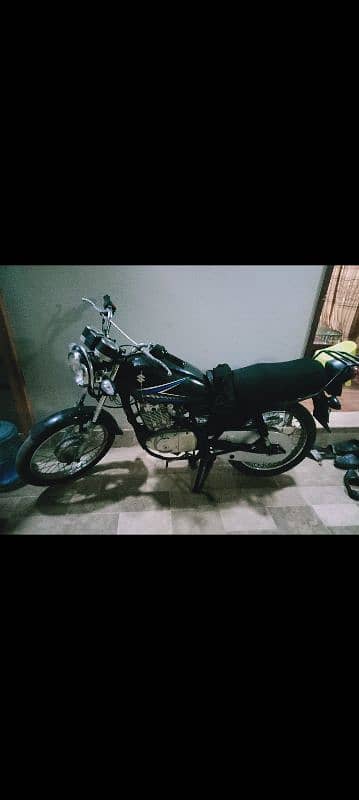 Suzuki Gs 150 model 30/10/2017 3