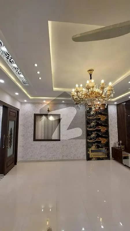 1 KANAL UPPER PORTION AVAILABLE FOR RENT 1