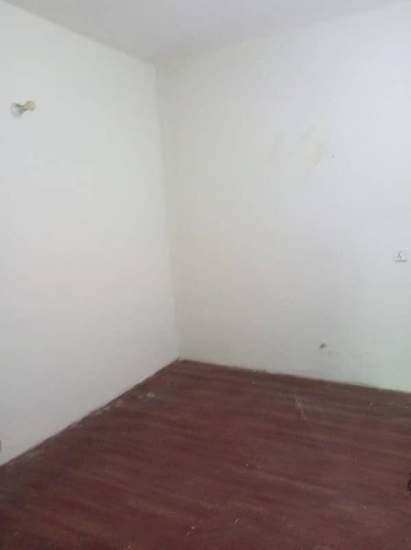 4 Marla 1st Floor Office For Rent In DHA Phase 2,Block S, Lahore. 6