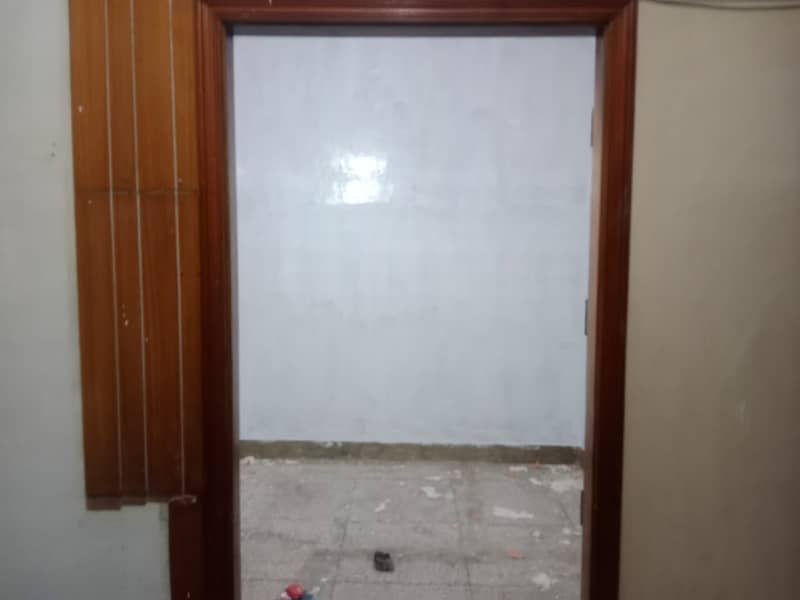 6 Marla Lower Portion In Allama Iqbal Town For rent At Good Location 7