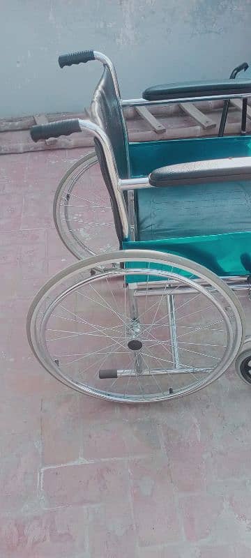 Wheel chair only 15 days used 1