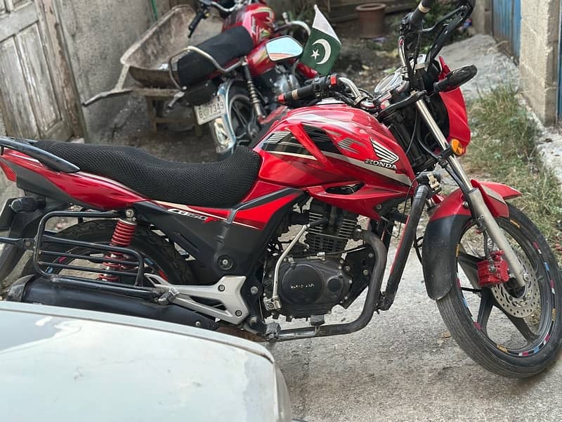 Honda cb150f lush condition 3