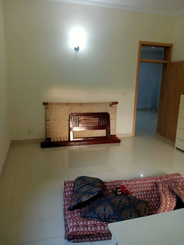 2 kanal single storey full house available for Rent in main cantt. 6