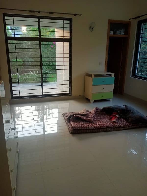 2 kanal single storey full house available for Rent in main cantt. 7