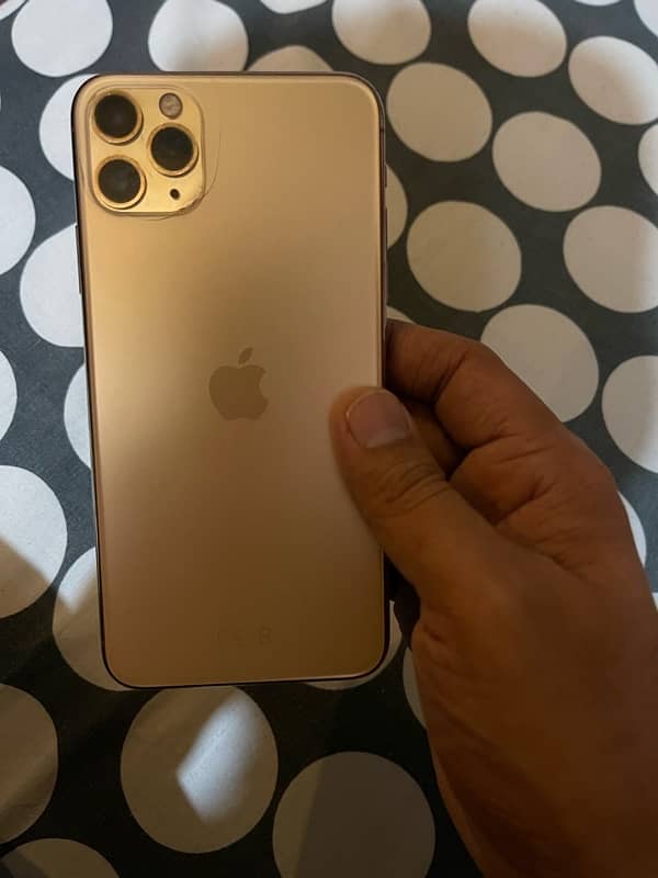 iphone 11 pro max golden colour 5