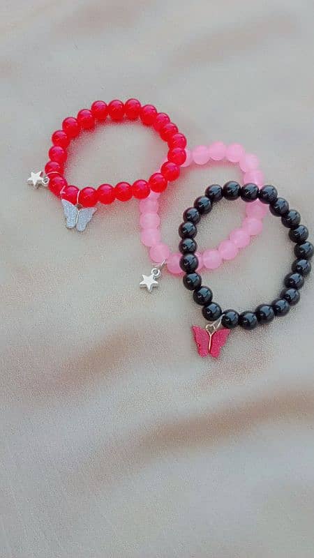 CUTE HANDMADE BRACELETS 0