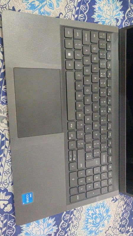 DELL VOSTRO 3520 I5 12th Generation 1