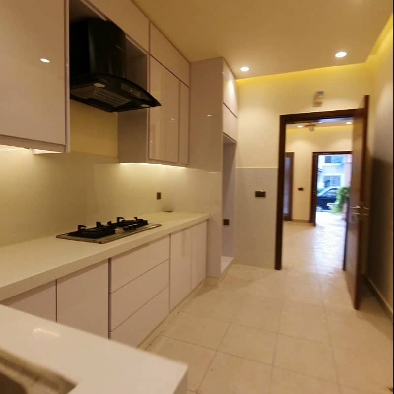 Fully Renovated 3 Bed DD Iqbal Villa For Sale Near Main Enterance 3