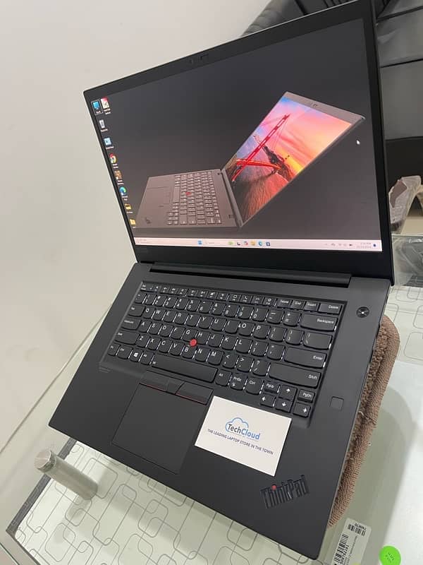 Lenovo Thinkpad P1 (Gen 3) corei7-10850H with 4gb nvidia grahics 1