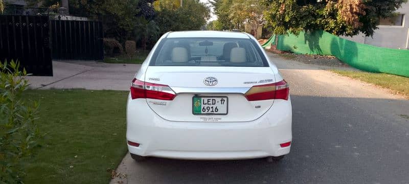 Toyota Corolla Altis 2017 3