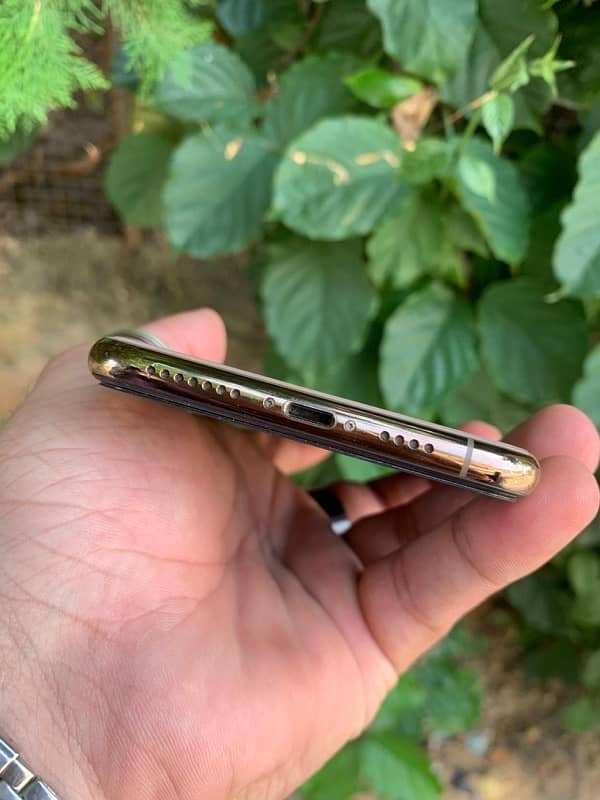 iphone xs max 2