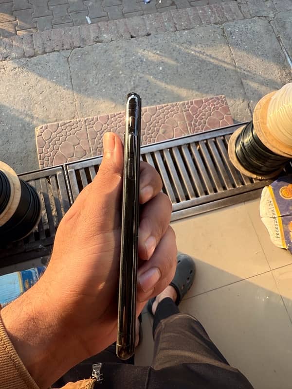 IPhone XS Pta Approved Black 64gb 3