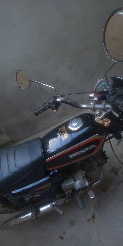 urgent sale   Honda cd70 1983 model 1