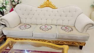 urgent sale! 7 seater sofa big size with big table