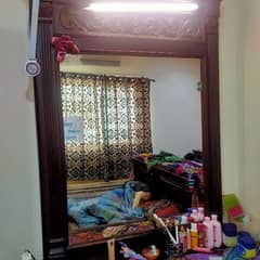 dressing table with drawers