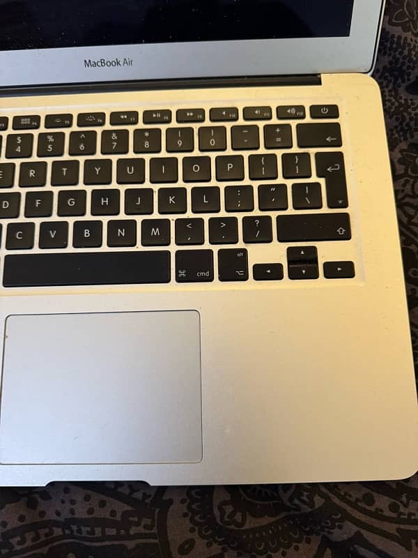 MacBook Air 13 Inch 4